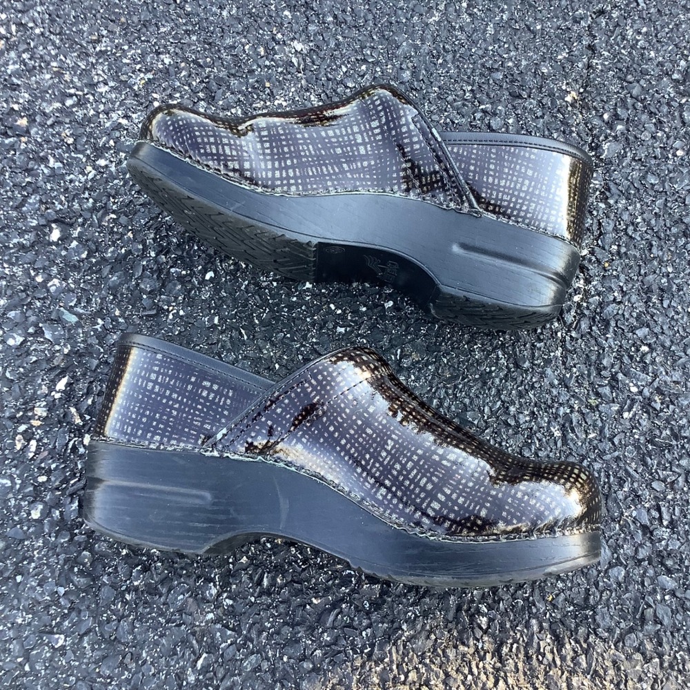 Dansko Professional Wide Clogs Bronze Grid Patent Leather Nursing Shoes EU 38 - Picture 12 of 16
